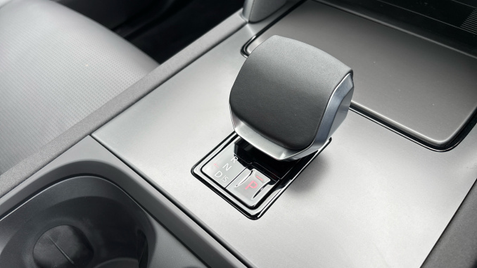 Land Rover Discovery Sport 2.0 D200 Landmark 5dr Auto [5 Seat] Diesel Station Wagon - Image 13